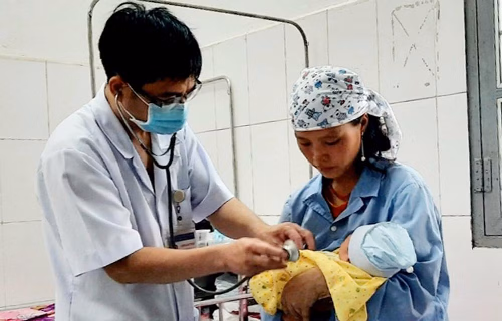 Hiện sức khỏe của cả 2 mẹ con đã ổn định..jpg