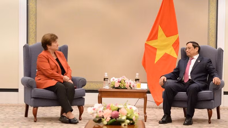 Thủ tướng Phạm Minh Chính gặp Tổng Giám đốc Quỹ Tiền tệ Quốc tế (IMF) Kristalina Georgieva.