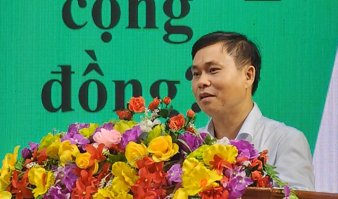 Đại diện Công ty TNHH MTV Mường Hoa mường Khương chia sẻ kinh nghiệm liên kết sả xuất hiệu quả.jpg