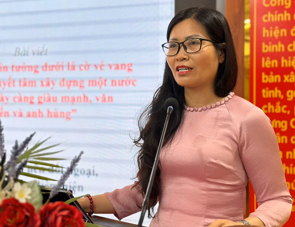 Ảnh 4. Lãnh đạo trường chính trị tỉnh phát biểu tại hội nghị.jpg