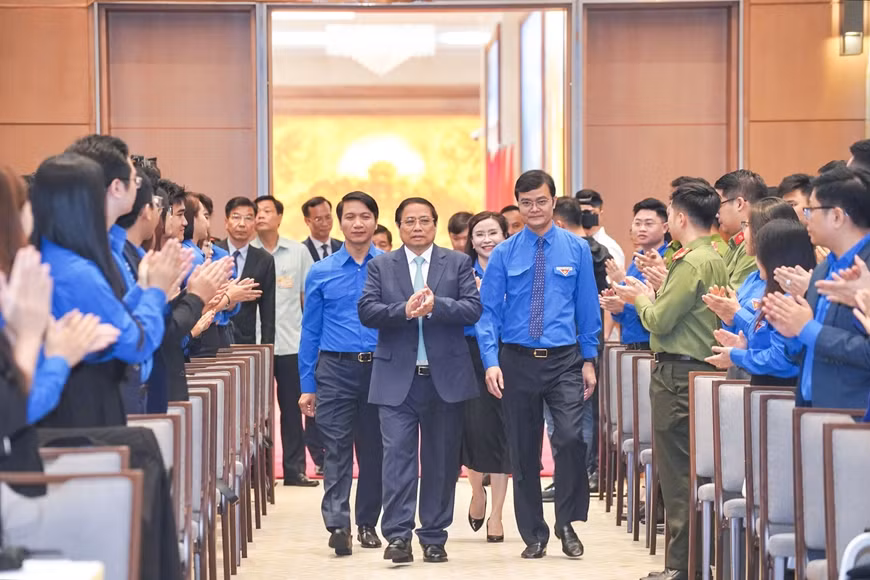 Thủ tướng Chính phủ Phạm Minh Chính gặp mặt và đối thoại với thanh niên nhân dịp kỷ niệm 93 năm Ngày thành lập Đoàn TNCS Hồ Chí Minh.