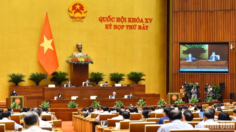 Quang cảnh phiên họp sáng 28/5.