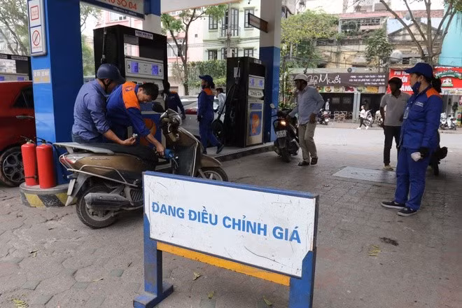 Giá xăng dầu có thể tăng tiếp.