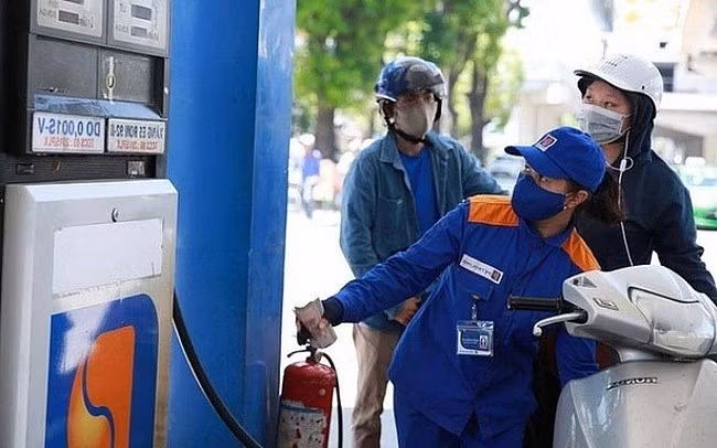 Giá xăng dầu vẫn diễn biến phức tạp.