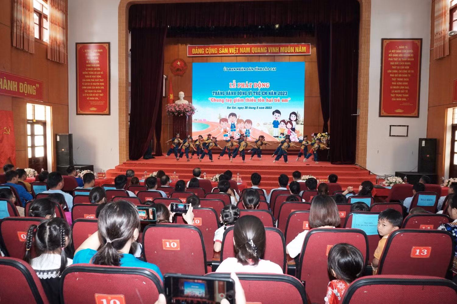 Quang cảnh Lễ phát động..JPG