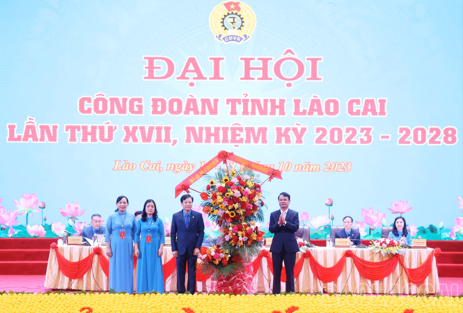 9858.jpg