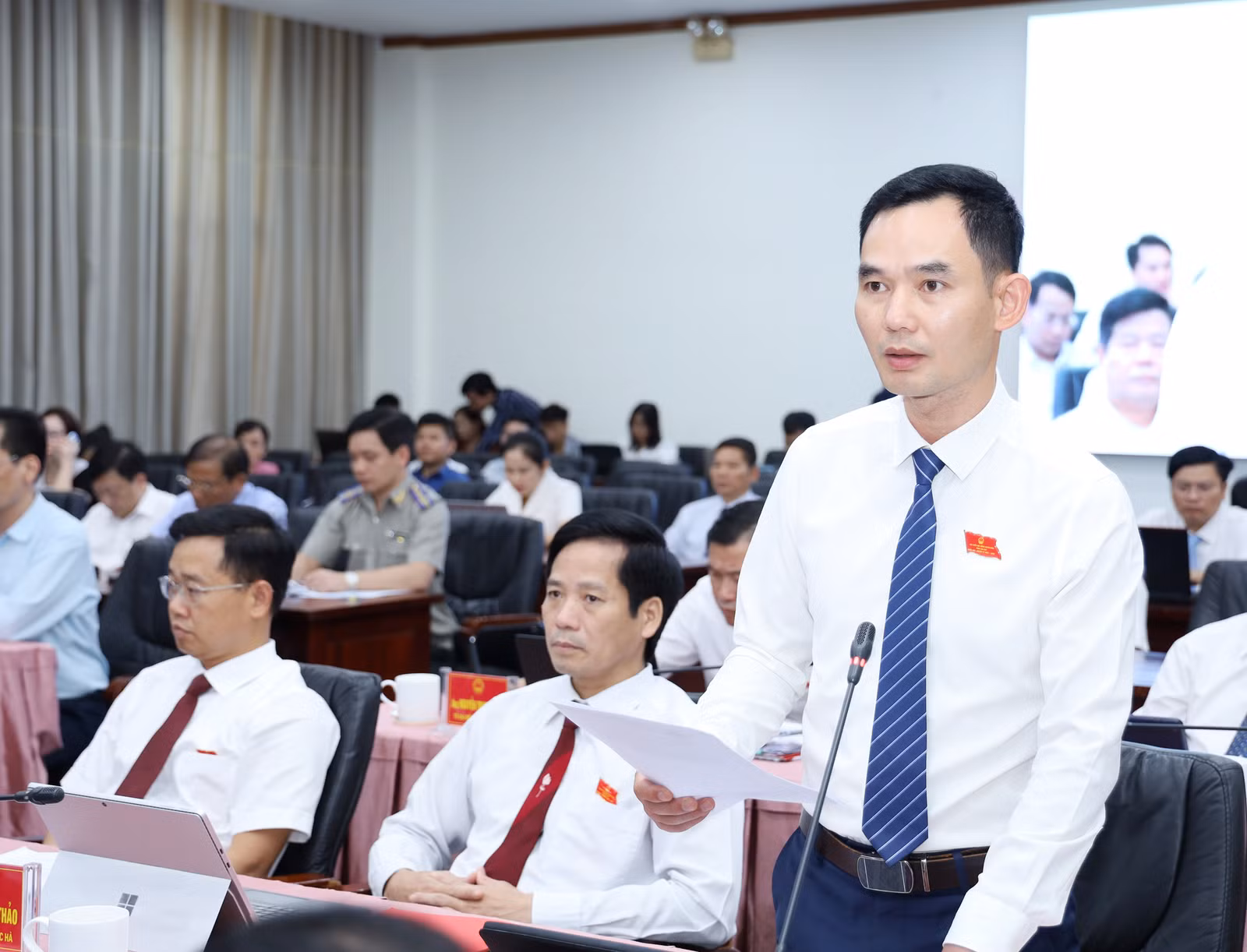 dinh.jpg