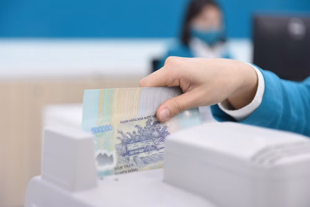 Phó Thống đốc Đào Minh Tú tiết lộ 3 ngân hàng 0 đồng đang hoàn thiện khâu thẩm định giá và sẽ chuyển giao cho các ngân hàng khác. (Ảnh minh họa)