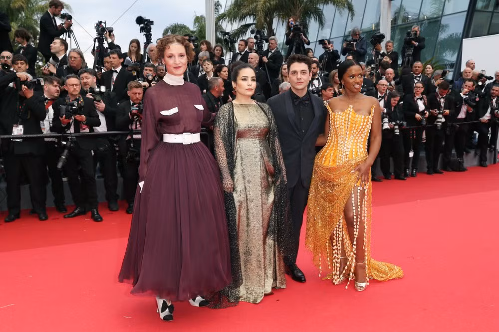 Thành viên BGK Un Certain Regard: Vicky Krieps, Asmae El Moudir, Chủ tịch ban giám khảo Xavier Dolan và Maïmouna Doucouré