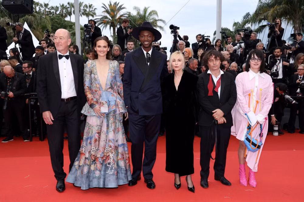 Thành viên BGK Camera d’Or: Pascal Buron, Zoe Wittock, Chủ tịch ban giám khảo Baloji, Emmanuelle Béart, Gilles Porte và Nathalie Chifflet.