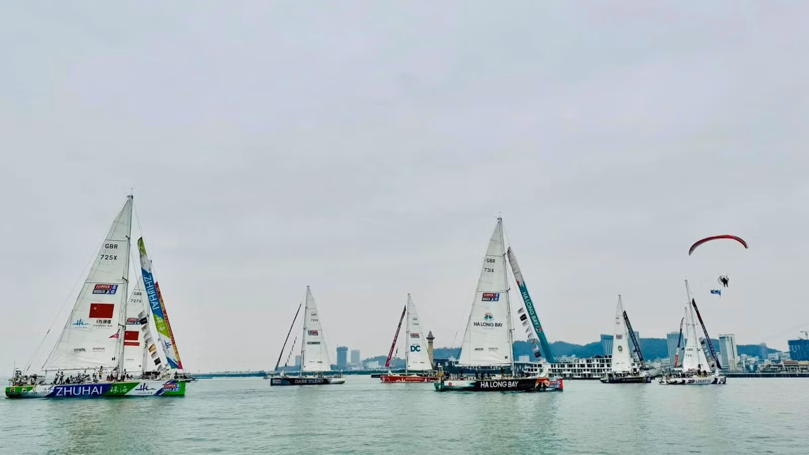 Các đội đua thuyền buồm tham dự Clipper race sẵn sàng cho hành trình tiếp theo vượt đại dương đến cảng Cửu Châu (TP.Châu Hải, Trung Quốc).