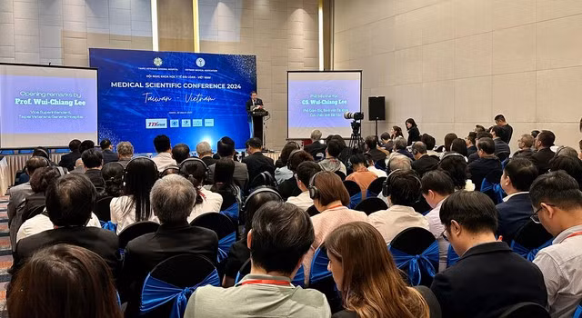 Hội thảo khoa học về y tế thông minh và chia sẻ kinh nghiệm trong điều trị bệnh lý tim mạch, ung thư.