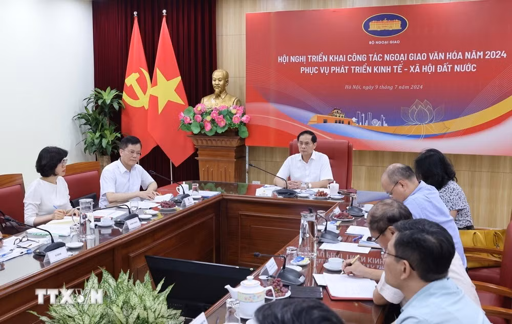 Bộ trưởng Ngoại giao Bùi Thanh Sơn chủ trì hội nghị.