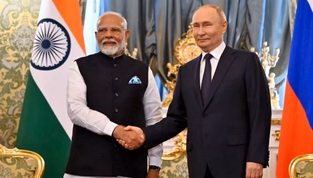 Tổng thống Nga Vladimir Putin và Thủ tướng Ấn Độ Narendra Modi.