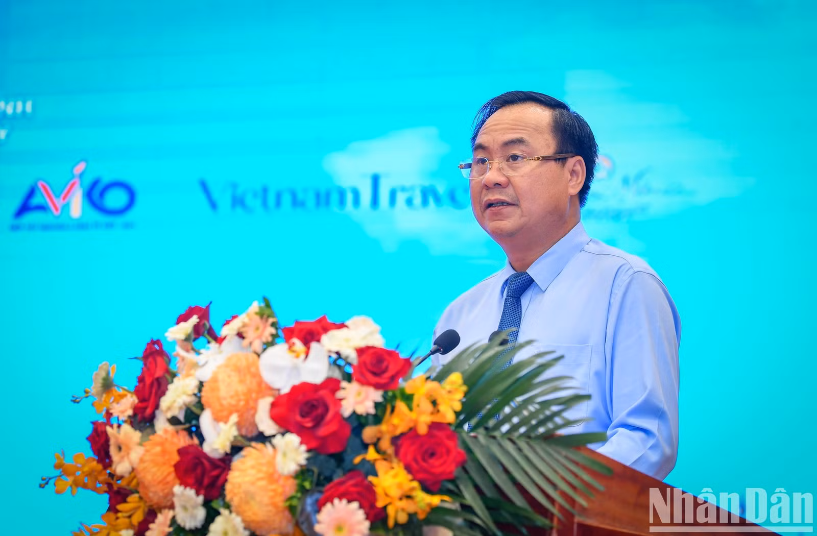Đồng chí Võ Văn Hưng, Chủ tịch Ủy ban nhân dân tỉnh Quảng Trị chia sẻ thông tin tại sự kiện.