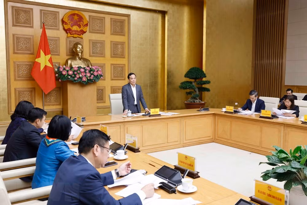 Phó Thủ tướng Trần Lưu Quang chủ trì cuộc họp.