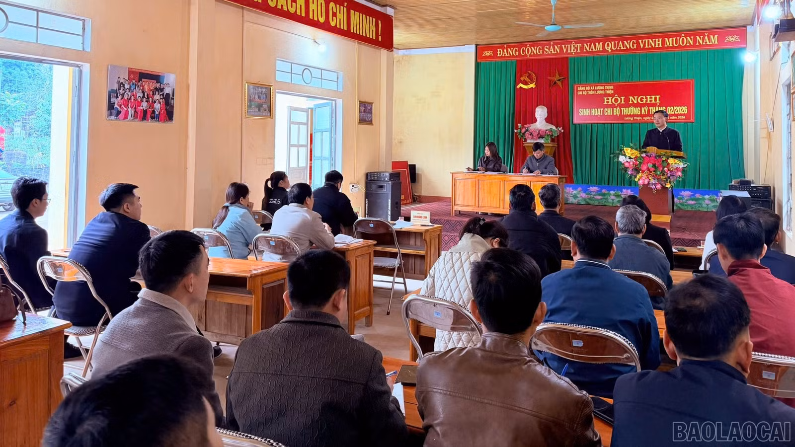 Quang cảnh buổi sinh hoạt chi bộ.