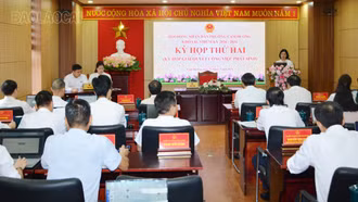 Kỳ họp thứ 2 HĐND phường Cam Đường thông qua 2 nghị quyết