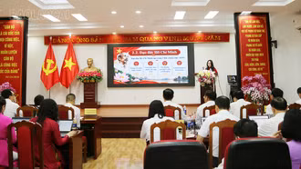 Đoàn đại biểu Châu Văn Sơn, tỉnh Vân Nam (Trung Quốc) dự chuyên đề tại Trường Chính trị tỉnh Lào Cai