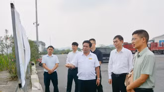 Đoàn đại biểu Châu Văn Sơn (Trung Quốc) tham quan Trường Cao đẳng Lào Cai, Cửa khẩu Quốc tế đường bộ số II Kim Thành