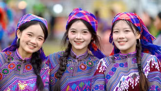Rực rỡ những "đoá hoa rừng” 