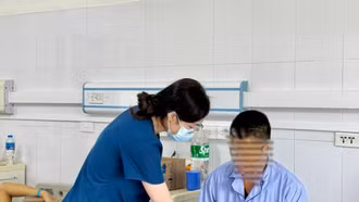 Liên tiếp những ca bệnh nguy kịch vì dùng thuốc không rõ nguồn gốc