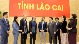 Chủ tịch UBND tỉnh Nguyễn Tuấn Anh tiếp xã giao Đoàn công tác Đại sứ quán Azerbaijan và Kazakhstan tại Việt Nam