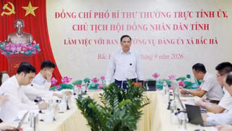 Phó Bí thư Thường trực Tỉnh ủy Hoàng Giang làm việc với xã Bắc Hà