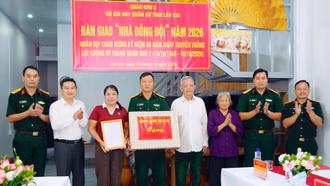 Những mái nhà ấm nghĩa tình đồng đội