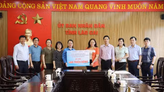 Công đoàn Bộ Tài chính hỗ trợ tỉnh Lào Cai khắc phục hậu quả thiên tai