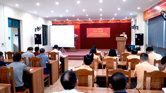 Nâng cao kiến thức về trật tự, an toàn giao thông cho doanh nghiệp, lái xe trong lĩnh vực kinh doanh vận tải