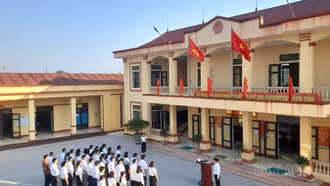 Lào Cai: Nhiều địa phương chào cờ, sinh hoạt tư tưởng và triển khai nhiệm vụ trọng tâm tháng 9