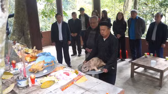 Si Ma Cai tổ chức lễ cúng rừng