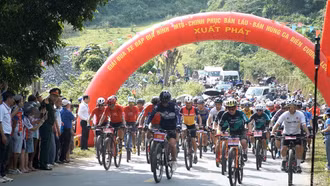 Gần 200 VĐV tranh tài tại Giải đua xe đạp địa hình “MTB - Chinh phục Bản Lầu - Bản hùng ca biên cương - LCC9” năm 2026