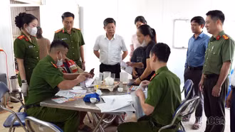 Nam Cường: Bí thư Đảng ủy phường trực tiếp ra quân "quét sạch" ma túy tại công trường