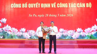 Công bố quyết định phê chuẩn Phó Chủ tịch UBND phường Sa Pa