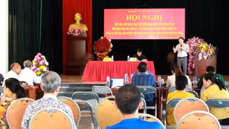 Bí thư Đảng ủy xã Bát Xát đối thoại với Nhân dân về công tác quản lý đất đai, giải phóng mặt bằng