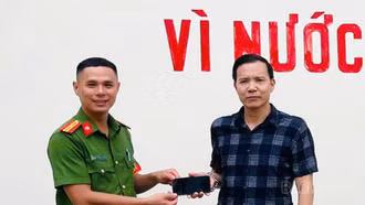 Công an các phường Nghĩa Lộ, Yên Bái biểu dương gương người tốt, việc tốt trong cộng đồng