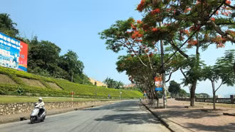 Nắng nóng bao trùm vùng thấp Lào Cai, nhiệt độ có thể lên tới 37 độ C
