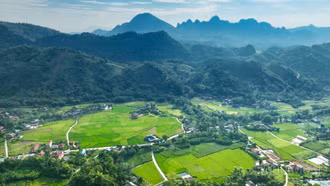 Làng Mới mở đường từ sức dân