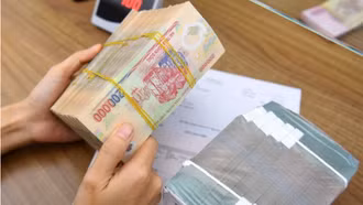 Phó Thủ tướng yêu cầu sửa gấp quy định hoãn xuất cảnh vì nợ thuế: Gỡ vướng cho người dân, doanh nghiệp trước ngày 20/6
