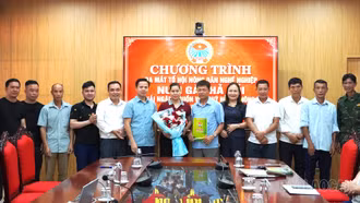 Võ Lao ra mắt mô hình chăn nuôi gà thả vườn, giải ngân 1 tỷ đồng Quỹ Hỗ trợ nông dân