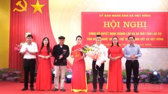 Việt Hồng ra mắt Câu lạc bộ Văn hóa - Nghệ thuật - Thể thao nòng cốt