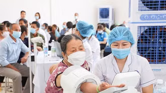 Người cao tuổi được tăng mức hưởng bảo hiểm y tế: Kỳ vọng giảm gánh nặng chi phí khám, chữa bệnh