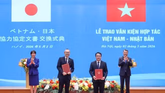 Việt Nam, Nhật Bản trao nhiều văn kiện hợp tác quan trọng