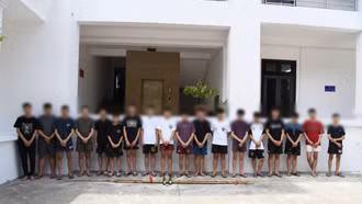 Mang hung khí tụ tập giữa đêm, 18 thanh thiếu niên ở Phú Thọ bị camera AI nhận diện sau 30 phút