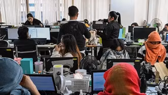 Philippines triệt phá ổ nhóm lừa đảo trực tuyến, bắt 244 nghi phạm người nước ngoài