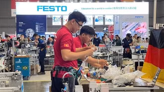 Giáo dục nghề nghiệp tiệm cận tiêu chuẩn khu vực và quốc tế