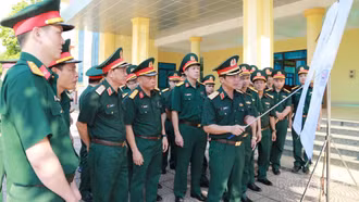 Tư lệnh Quân khu kiểm tra, khảo sát vị trí thành lập Phân hiệu Trường Thiếu sinh quân