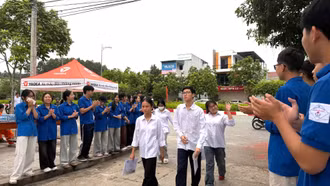 Thí sinh bước vào ngày thi thứ hai với các môn tự chọn